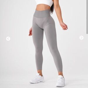 NVGTN Gray Solid Seamless Leggings